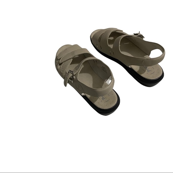 Propet Breeze Dusty Taupe Grey Nubuck Women Sling Back Open-Toe Sandals 8.5 AA N - Picture 1 of 9